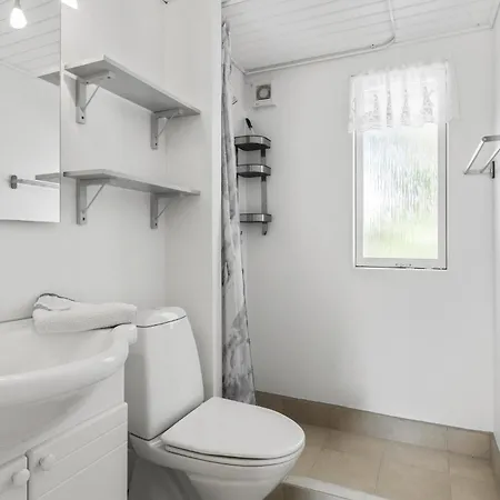 3 Bedroom Stunning In Dom wakacyjny Bogense