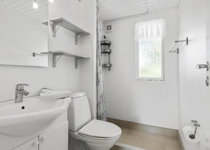 3 Bedroom Stunning In 度假居 博恩瑟